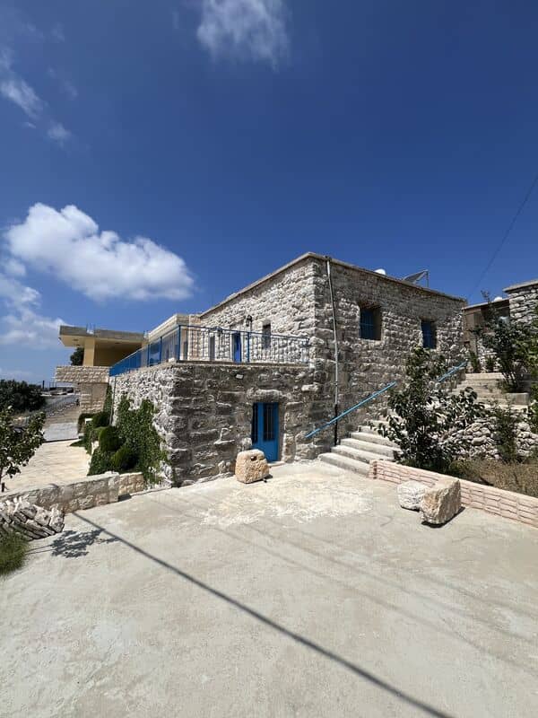 Villa in Douq
