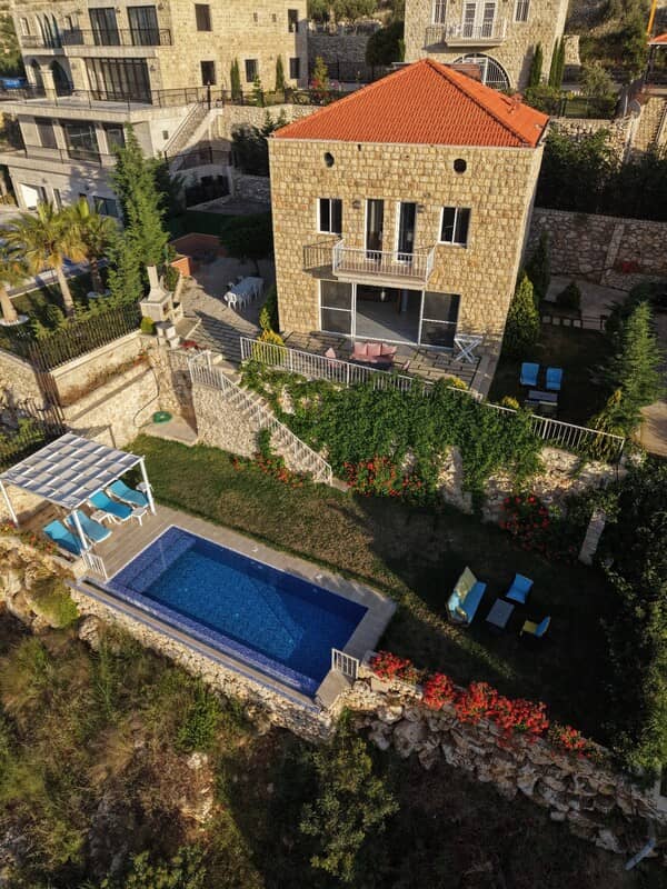 Villa in Aalali