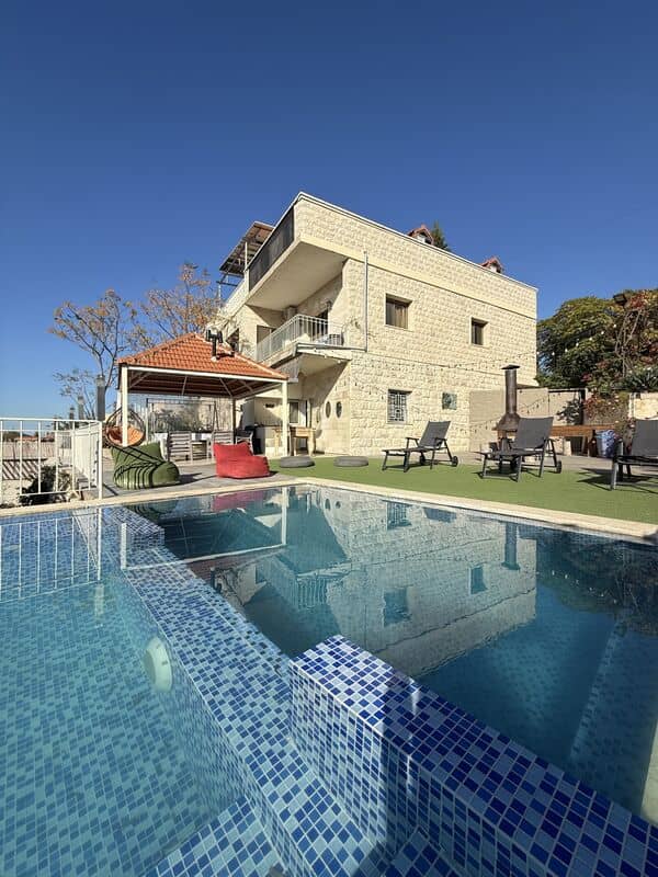 Villa in Kour