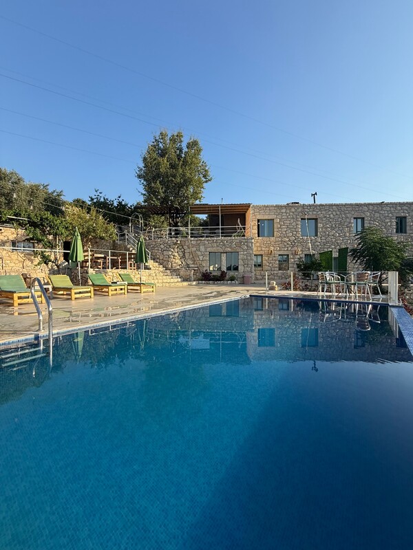 Villa in Kfar Hatna, Batroun